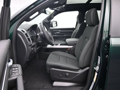 New 2026 RAM 1500 Big Horn AWD/4WD image 18