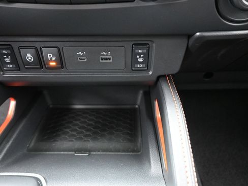 Used 2026 Nissan Frontier Pro-X w/ Pro Premium Package RWD image 9