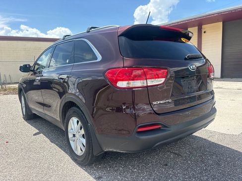 Used 2016 Kia Sorento FWD image 5