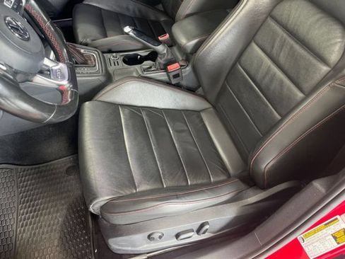 Used 2017 Volkswagen GTI Autobahn FWD image 32
