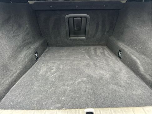 Used 2022 BMW 750i xDrive image 53