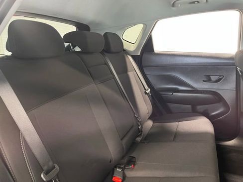 Used 2025 Hyundai Kona SEL image 13