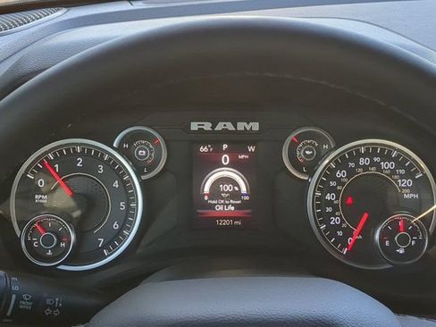 Used 2025 RAM 1500 Big Horn AWD/4WD image 25