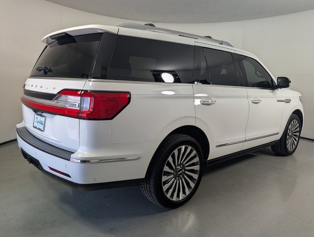 Used 2021 Lincoln Navigator Reserve RWD image 6