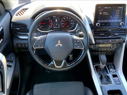 Used 2024 Mitsubishi Eclipse Cross SE image 6