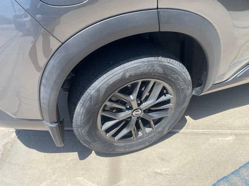 Used 2021 Nissan Rogue S FWD image 10