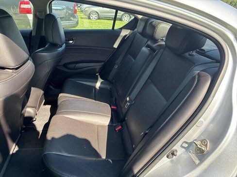 Used 2014 Acura ILX w/ Technology Package FWD image 22
