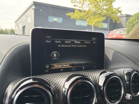 Used 2018 Mercedes-Benz AMG GT R image 32