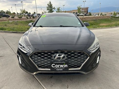 Used 2018 Hyundai Sonata Sport FWD image 2