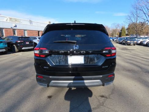 Certified 2023 Honda Pilot Elite image 5
