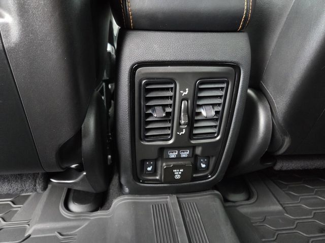 Used 2023 Dodge Durango R/T w/ Hemi Orange Plus Package AWD/4WD image 16