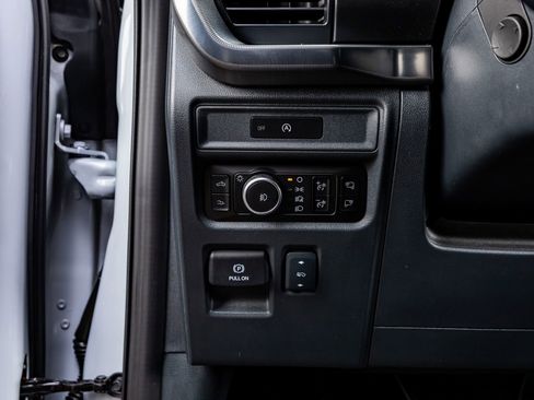 Used 2025 Ford F150 Raptor image 22