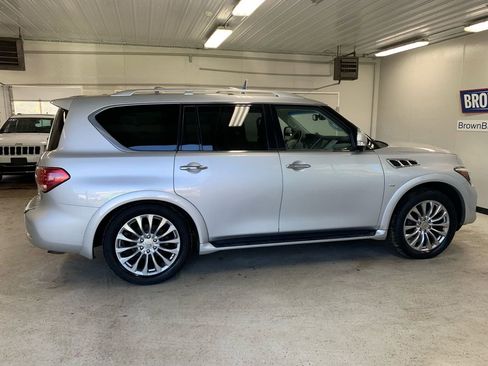 Used 2016 INFINITI QX80 Luxe w/ 22" Wheel Package image 11