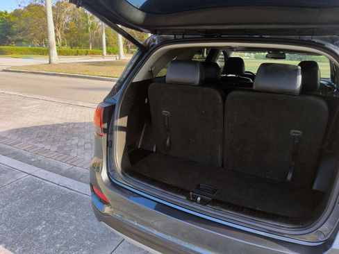 Used 2019 Kia Sorento EX image 49