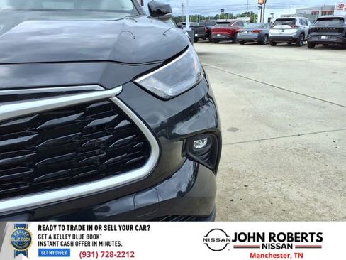 Used 2023 Toyota Highlander XLE image 15