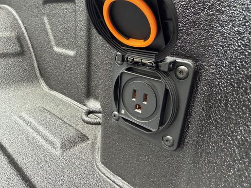 New 2026 GMC Sierra 1500 AT4 w/ Technology Package image 17