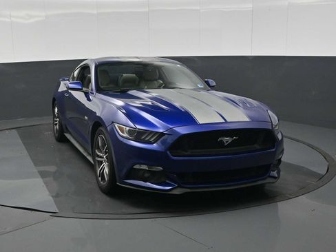 Used 2016 Ford Mustang GT Premium RWD image 3