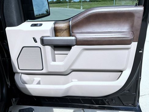 Used 2020 Ford F150 Limited AWD/4WD image 17