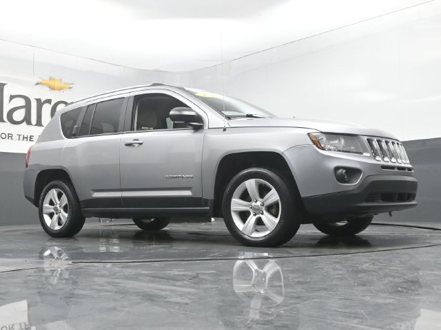 Used 2016 Jeep Compass Sport w/ Power Value Group FWD image 2