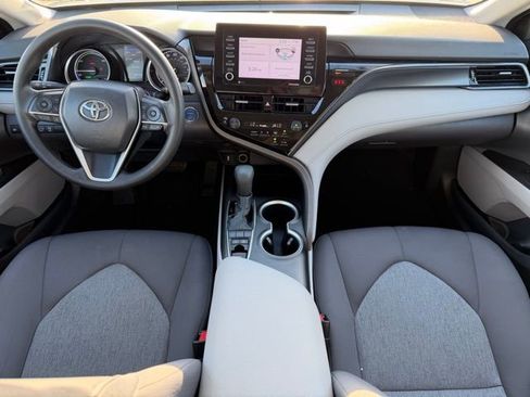 Used 2021 Toyota Camry LE image 15