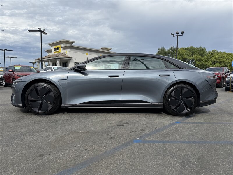 Used 2025 Lucid Air Touring AWD/4WD image 2