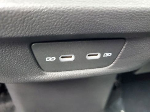 New 2026 Volkswagen Tiguan SE R-Line FWD image 12