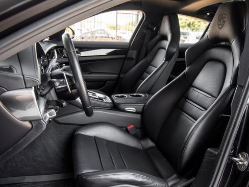 Certified 2023 Porsche Panamera 4S AWD/4WD image 5