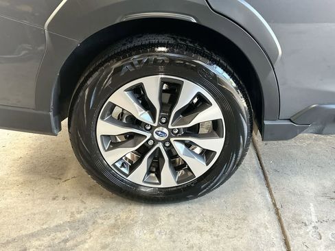 Certified 2025 Subaru Outback Limited AWD/4WD image 11