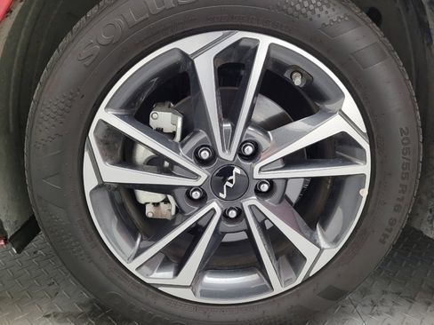 Used 2024 Kia Forte LXS image 31