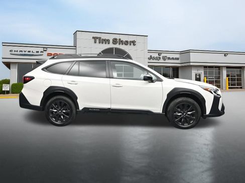 Used 2025 Subaru Outback Onyx Edition AWD/4WD image 6