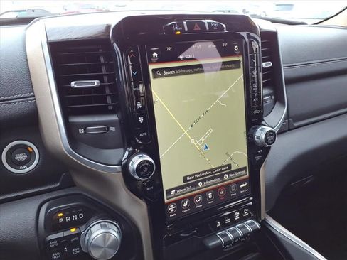 Used 2019 RAM 1500 Laramie image 27