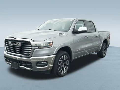 Used 2025 RAM 1500 Laramie image 3