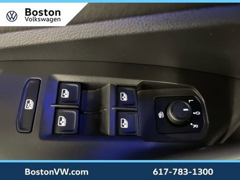 Used 2020 Volkswagen Jetta SEL image 29