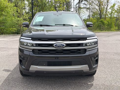 Used 2024 Ford Expedition XLT RWD image 5