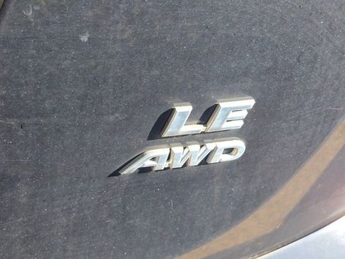Used 2018 Toyota RAV4 LE w/ All Weather Liner Package AWD/4WD image 5