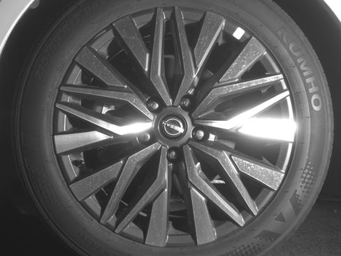 Used 2025 Nissan Altima 2.5 SV image 12