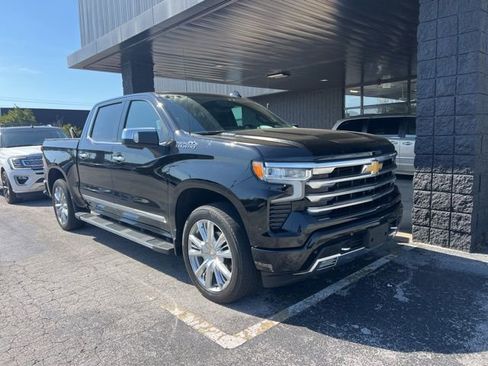 Used 2024 Chevrolet Silverado 1500 High Country w/ High Country Premium Package image 2