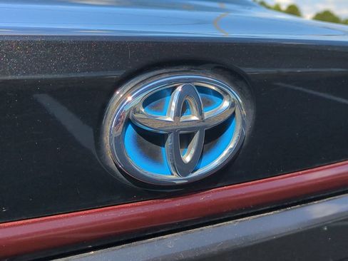 Used 2020 Toyota Corolla LE FWD image 6