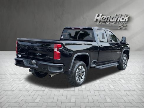 Used 2024 Chevrolet Silverado 2500 Custom w/ Custom Value Package AWD/4WD image 10