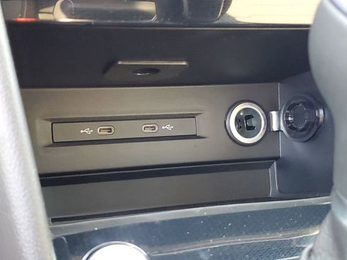 New 2026 Volkswagen Taos SE image 25