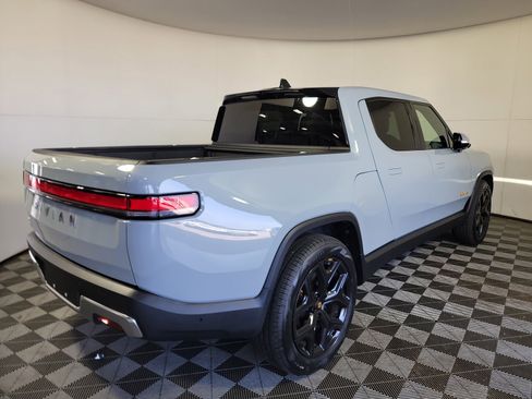 Used 2022 Rivian R1T Adventure AWD/4WD image 5