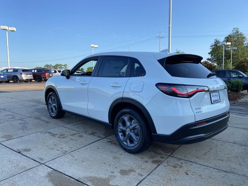 New 2026 Honda HR-V LX image 7