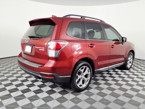 Used 2017 Subaru Forester 2.5i Touring image 4