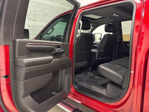 Used 2024 Chevrolet Silverado 3500 LTZ w/ LTZ Premium Package AWD/4WD image 34
