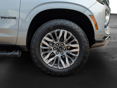 Used 2025 Chevrolet Tahoe Z71 AWD/4WD image 9