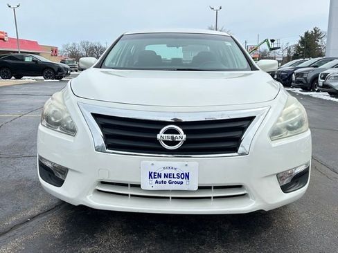 Used 2014 Nissan Altima 2.5 S w/ Display Audio Package image 10
