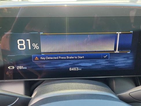 Used 2025 Chevrolet Equinox EV LT FWD image 14