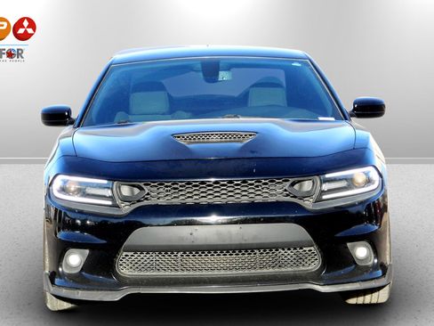 Used 2019 Dodge Charger R/T image 3