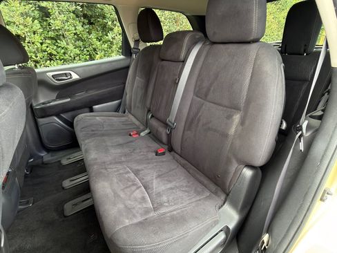 Used 2013 Nissan Pathfinder SV AWD/4WD image 13