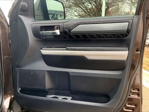 Used 2019 Toyota Tundra Platinum image 22
